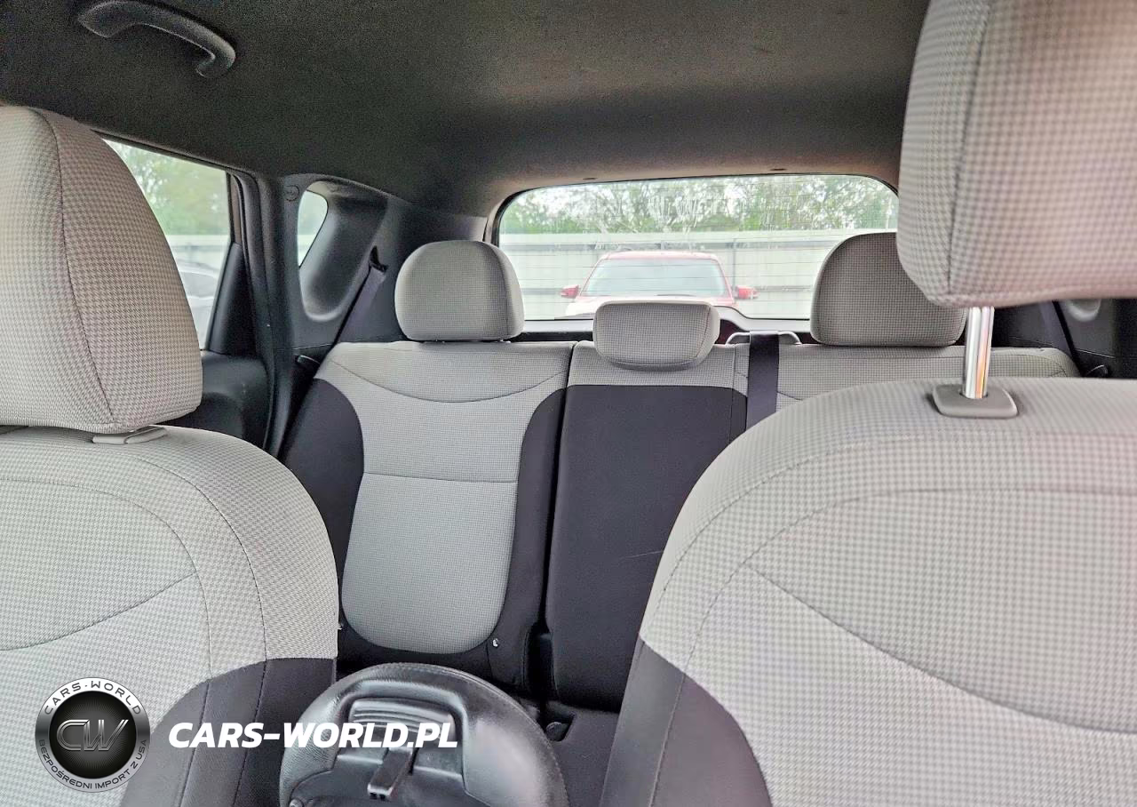 2015 Kia Soul Base VIN:KNDJN2A27F7753364 - 10