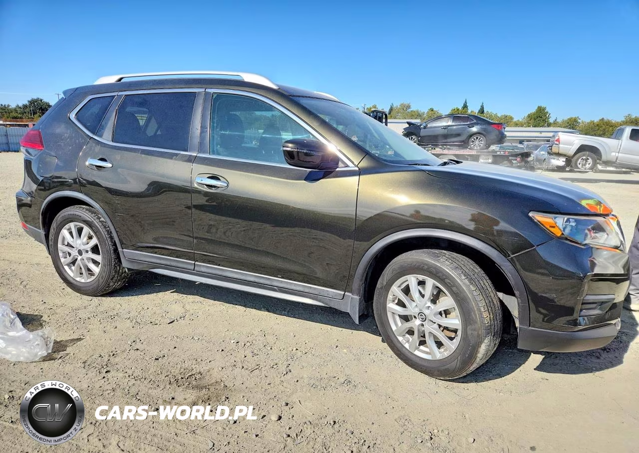 2017 Nissan Rogue Sv VIN:5N1AT2MN7HC759862 - 4