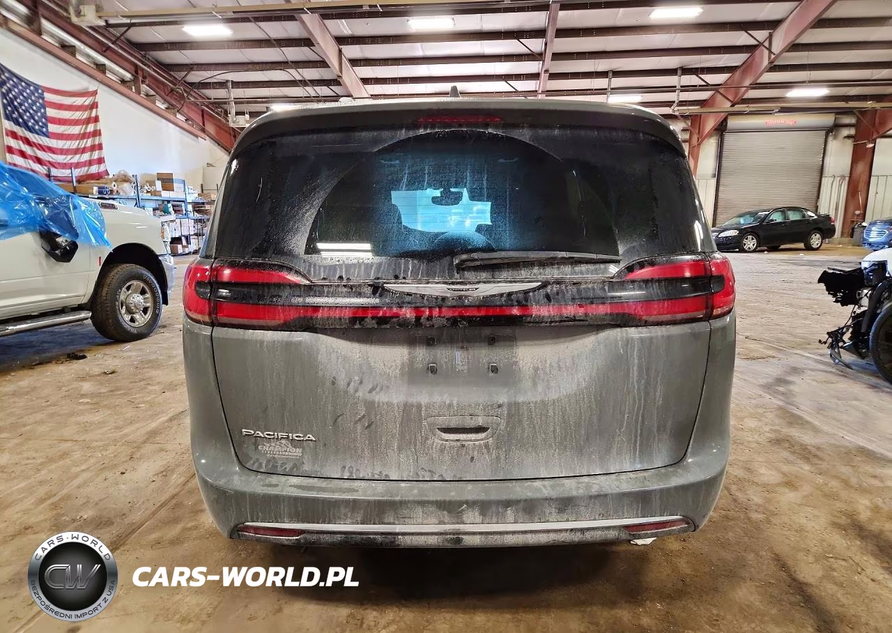 2022 Chrysler Pacifica Touring L VIN:2C4RC1BG7NR198782 - 6