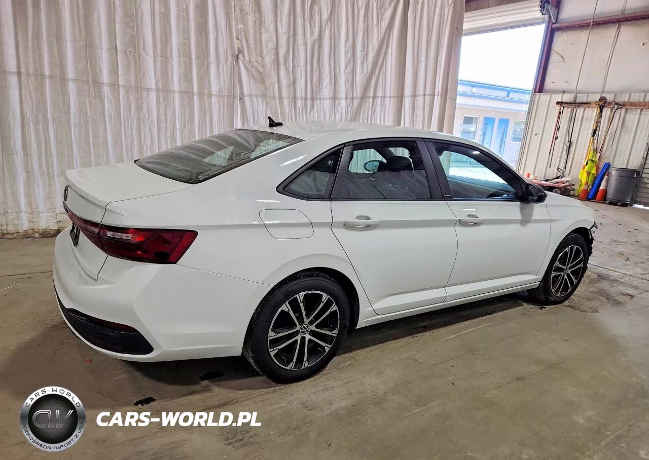 2025 Volkswagen Jetta Sport VIN:3VWBX7BU9SM029426 - 3