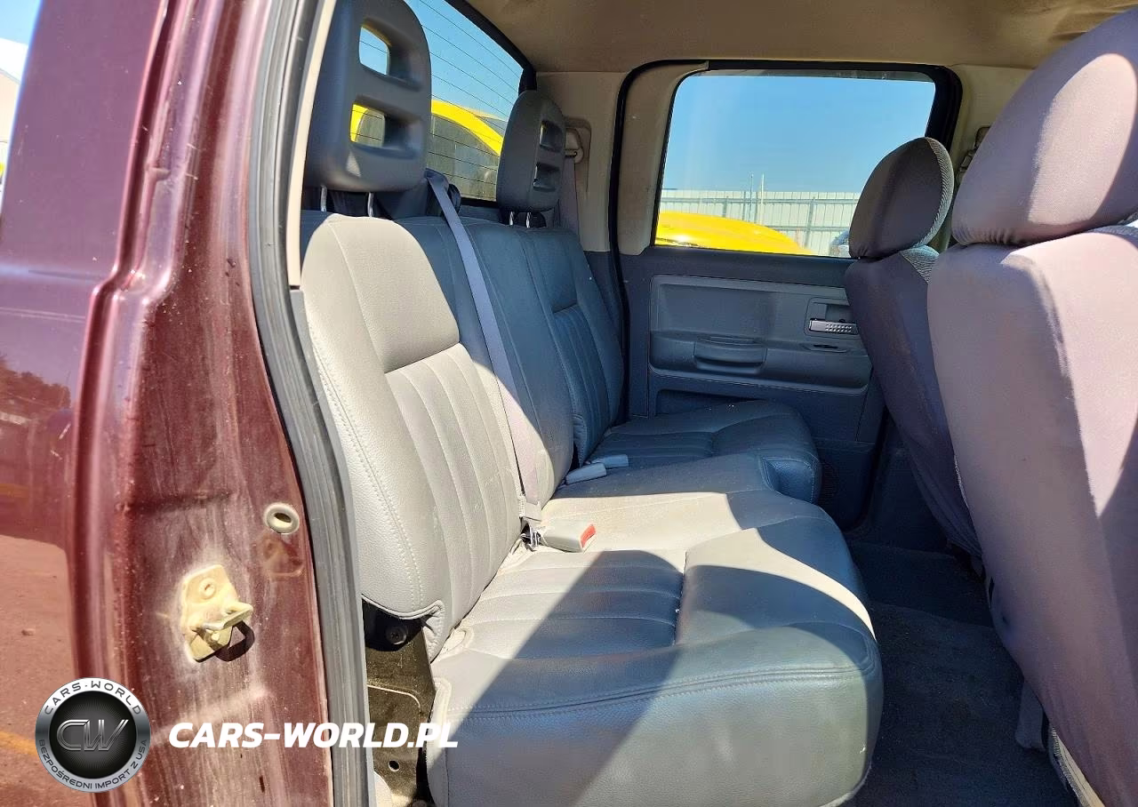 2005 Dodge Dakota Quad Laramie VIN:1D7HW58N05S112538 - 10