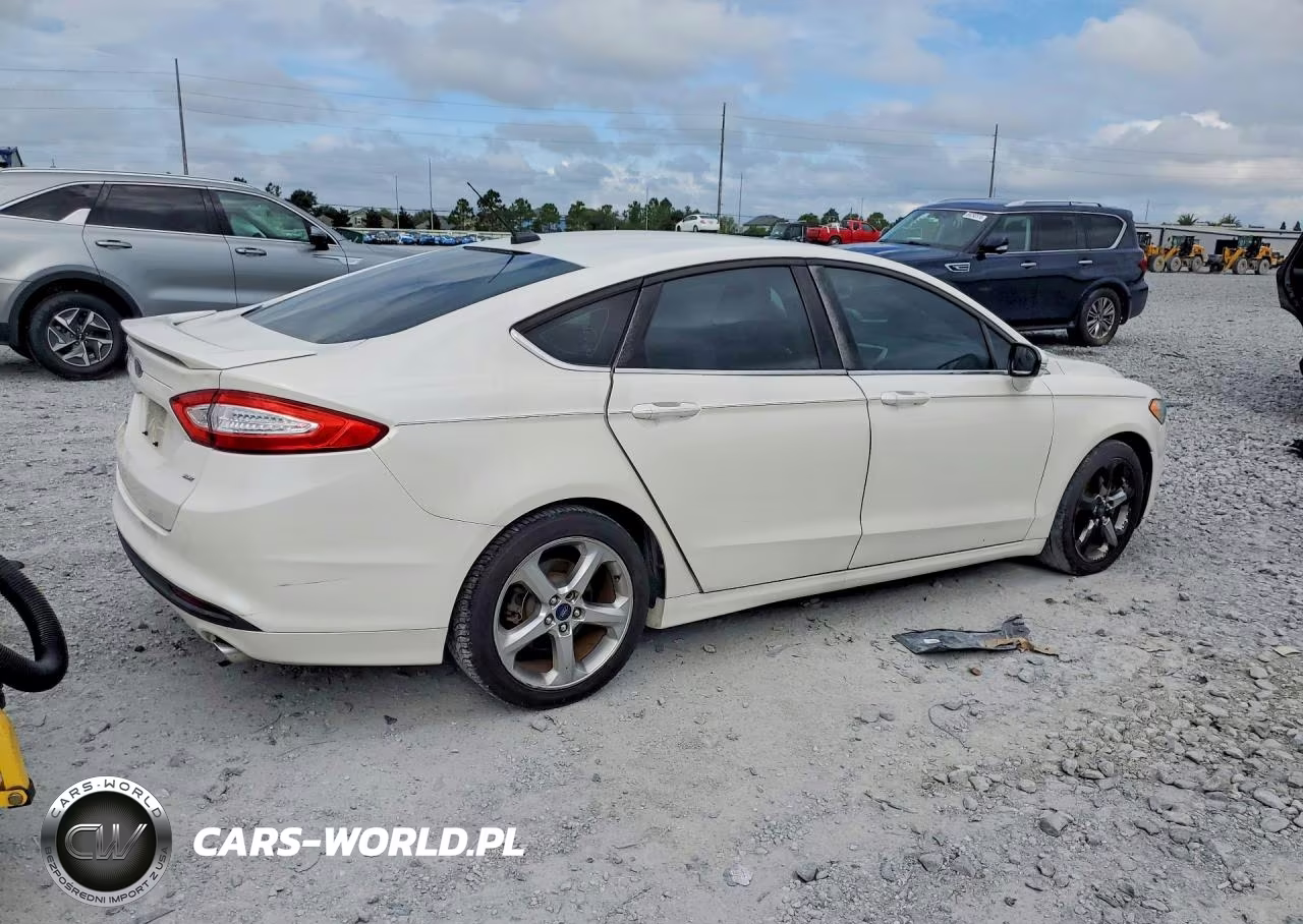 2015 Ford Fusion Se VIN:3FA6P0H74FR261623 - 3