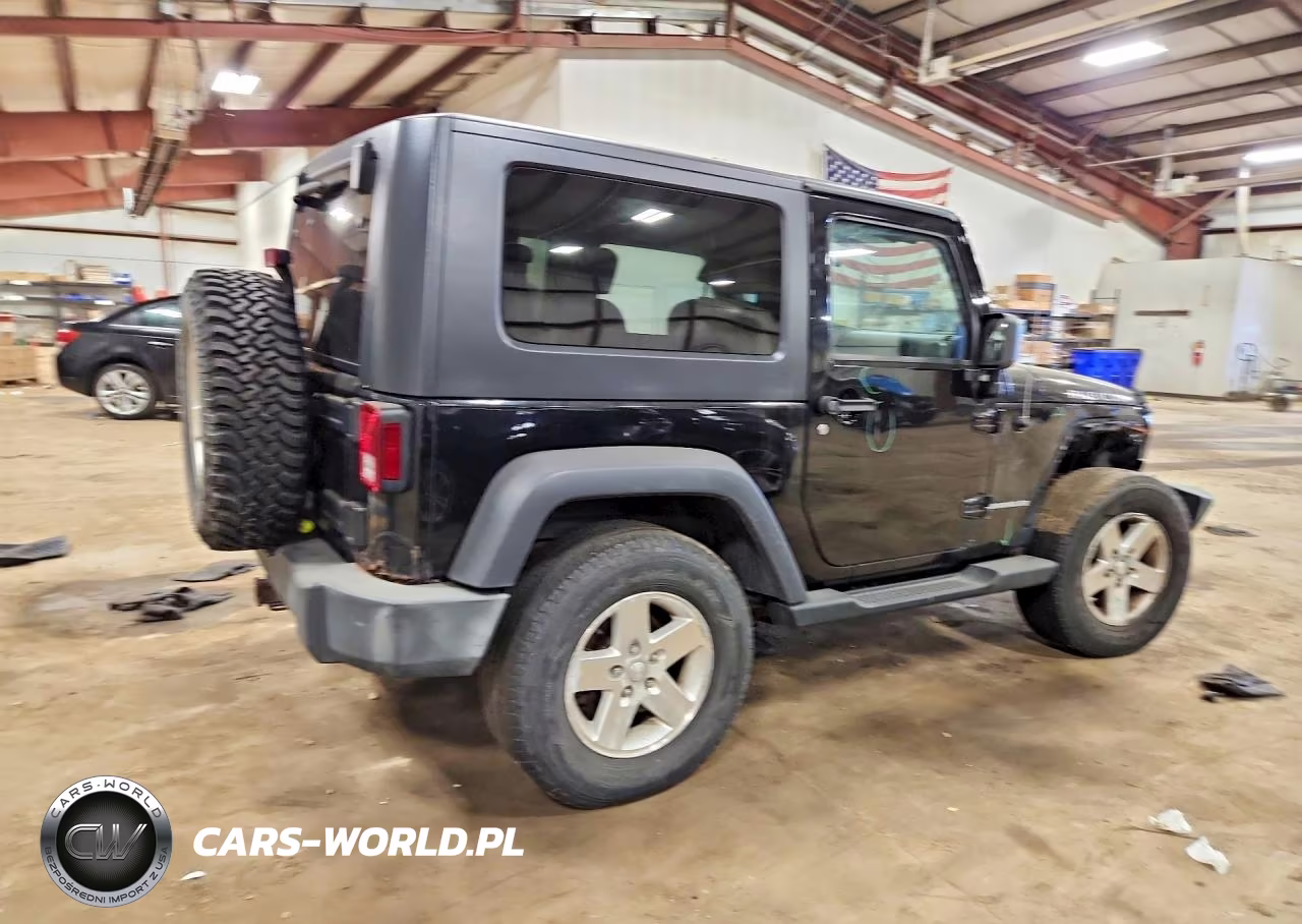 2007 Jeep Wrangler Rubicon VIN:1J4GA64197L125745 - 3