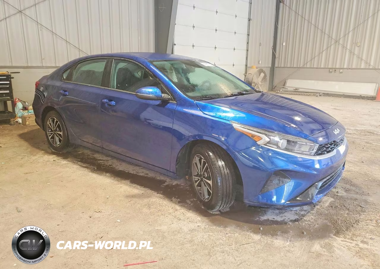 2024 Kia Forte Lxs VIN:3KPF24AD8RE821655 - 4