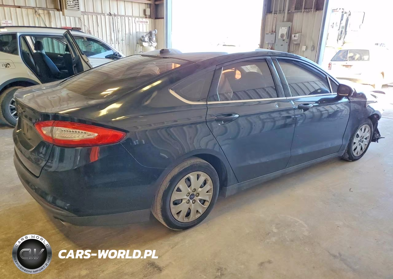 2014 Ford Fusion S VIN:1FA6P0G76E5395469 - 3