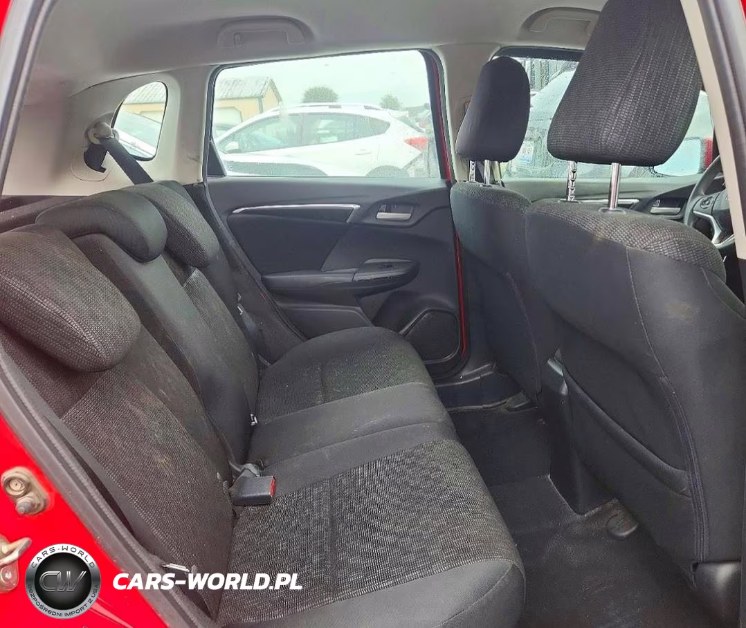 2015 Honda Fit Lx VIN:3HGGK5H53FM739358 - 10