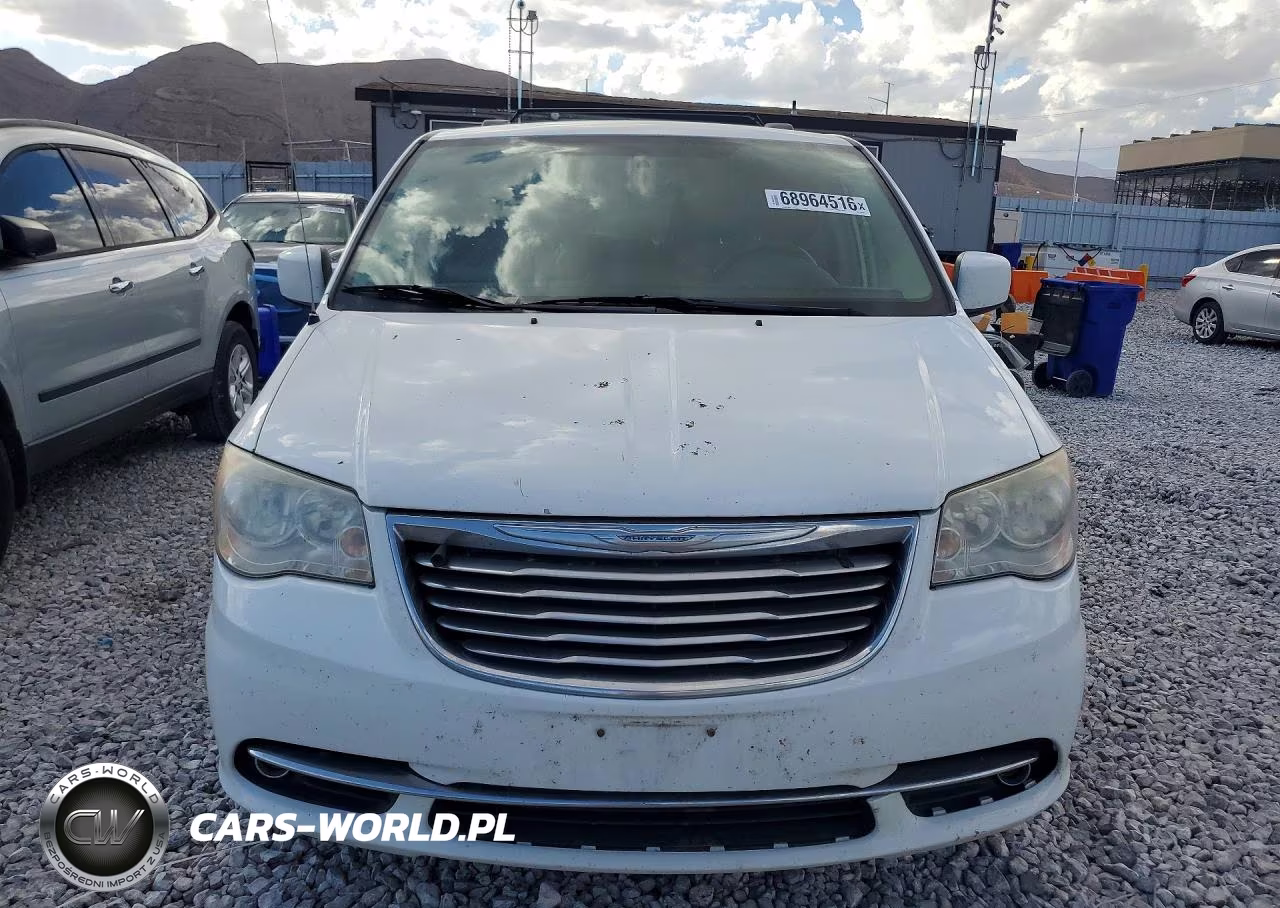 2014 Chrysler Town & Country Touring VIN:2C4RC1BG1ER444449 - 5