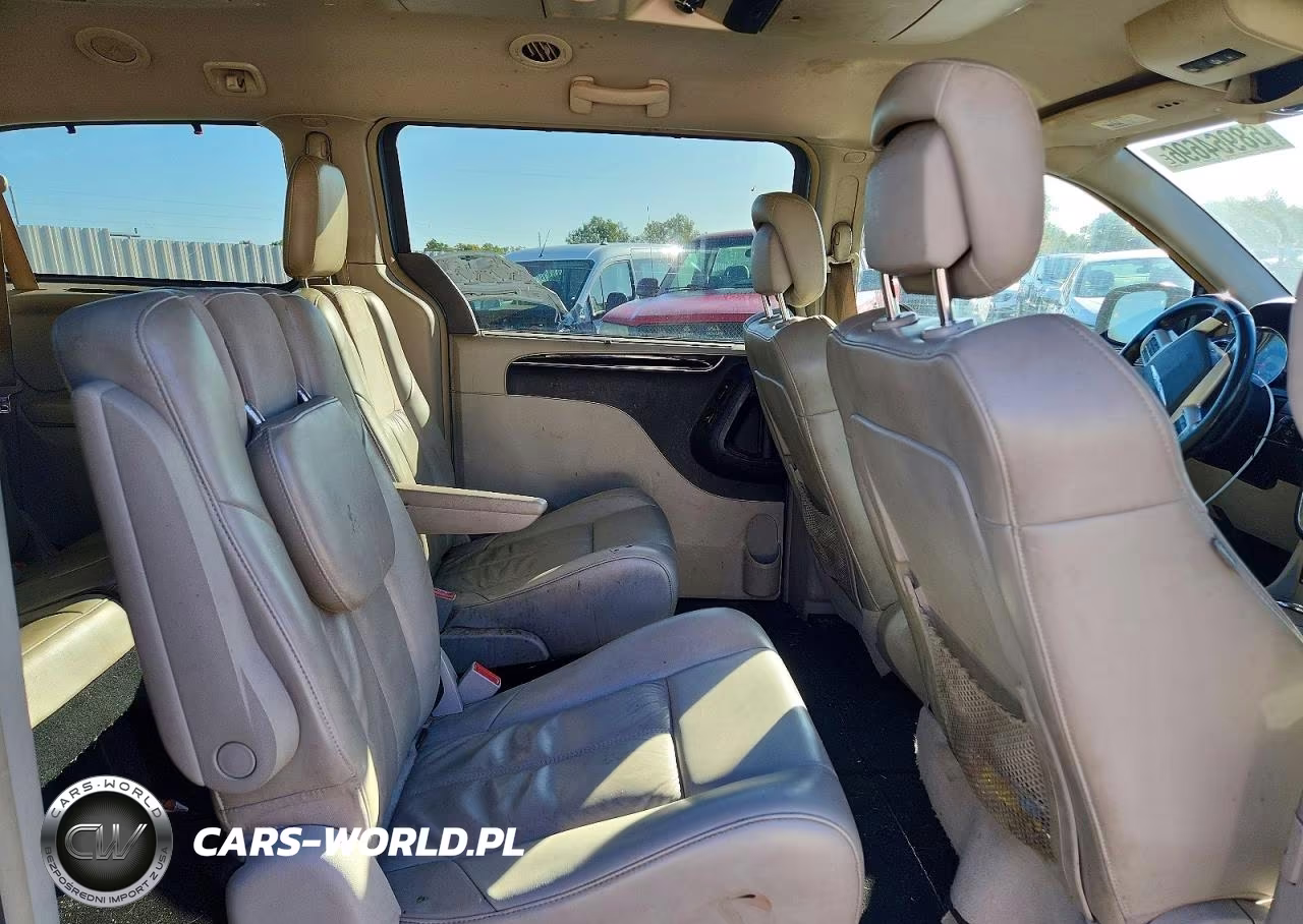 2012 Chrysler Town & Country Limited VIN:2C4RC1GG5CR210885 - 11