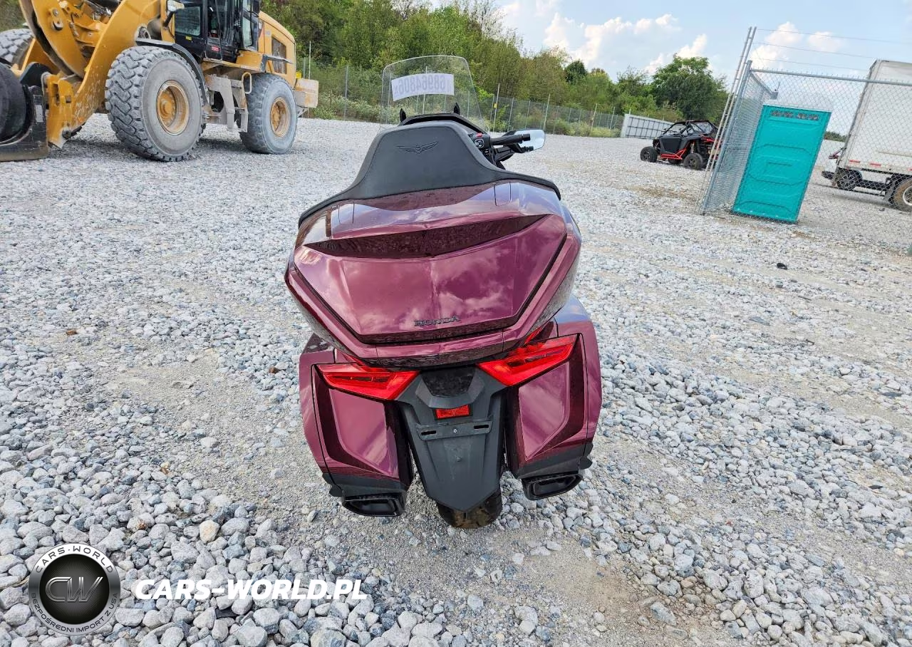 2025 Honda Gl1800 D VIN:JH2SC7950SK702146 - 4