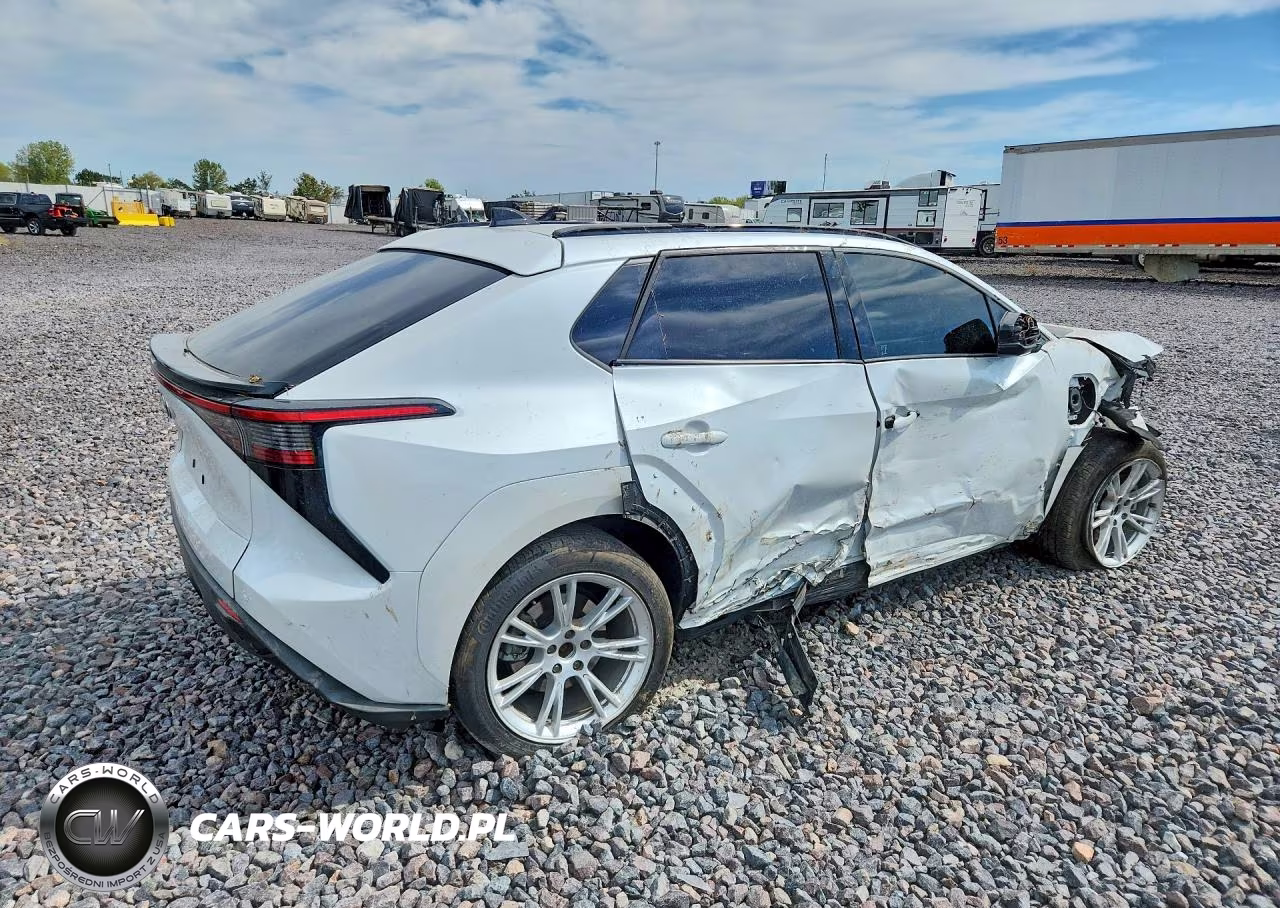 2026 Toyota Bz Xle VIN:JTMBDAFB6TA001177 - 3