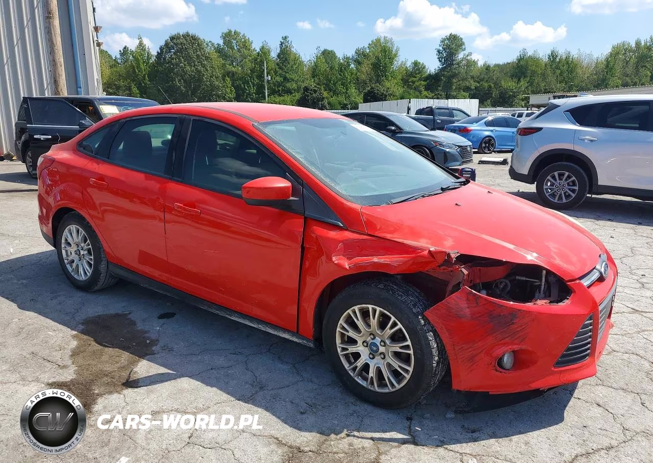 2012 Ford Focus Se VIN:1FAHP3F21CL132914 - 4