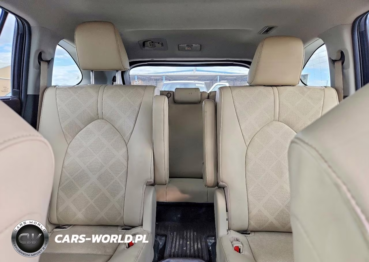 2020 Toyota Highlander Hybrid Platinum VIN:5TDEBRCH9LS012607 - 10