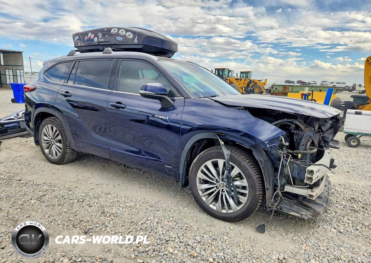 2020 Toyota Highlander Hybrid Platinum VIN:5TDEBRCH9LS012607 - 4