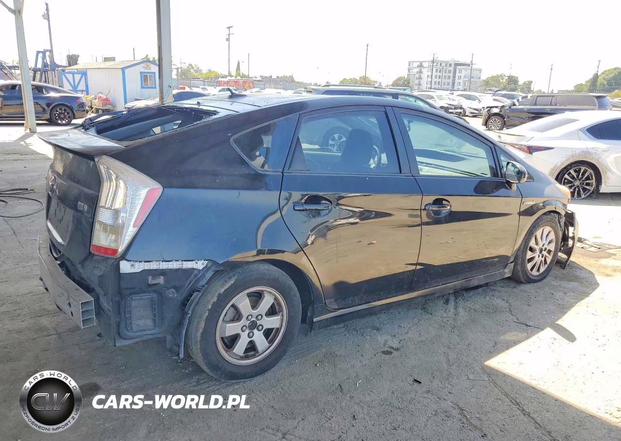 2011 Toyota Prius Two VIN:JTDKN3DU4B1422455 - 3