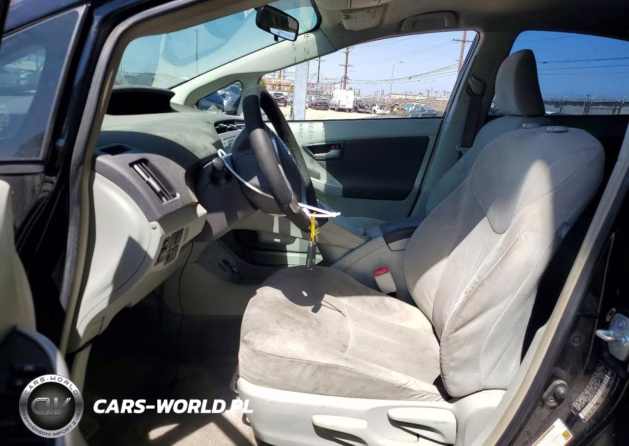 2011 Toyota Prius Two VIN:JTDKN3DU4B1422455 - 7