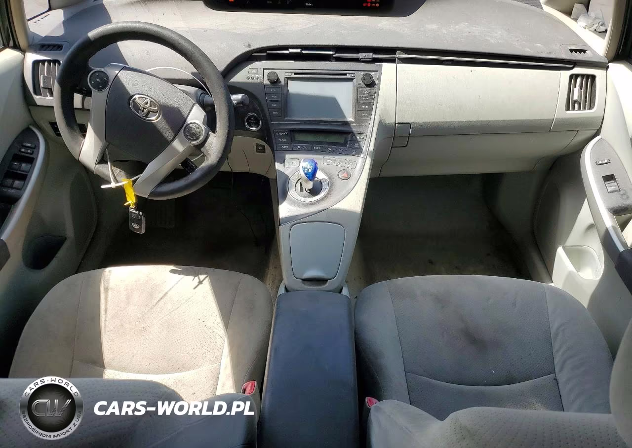 2011 Toyota Prius Two VIN:JTDKN3DU4B1422455 - 8