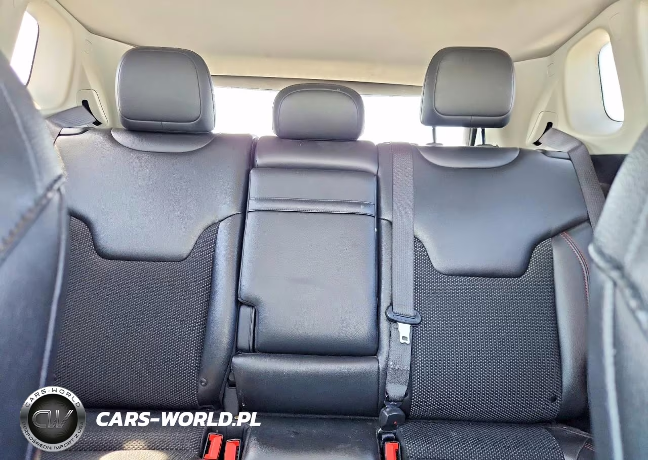 2019 Jeep Compass Trailhawk VIN:3C4NJDDB6KT660491 - 10