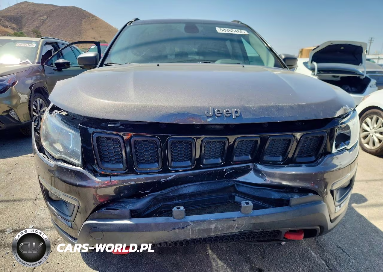 2019 Jeep Compass Trailhawk VIN:3C4NJDDB6KT660491 - 5