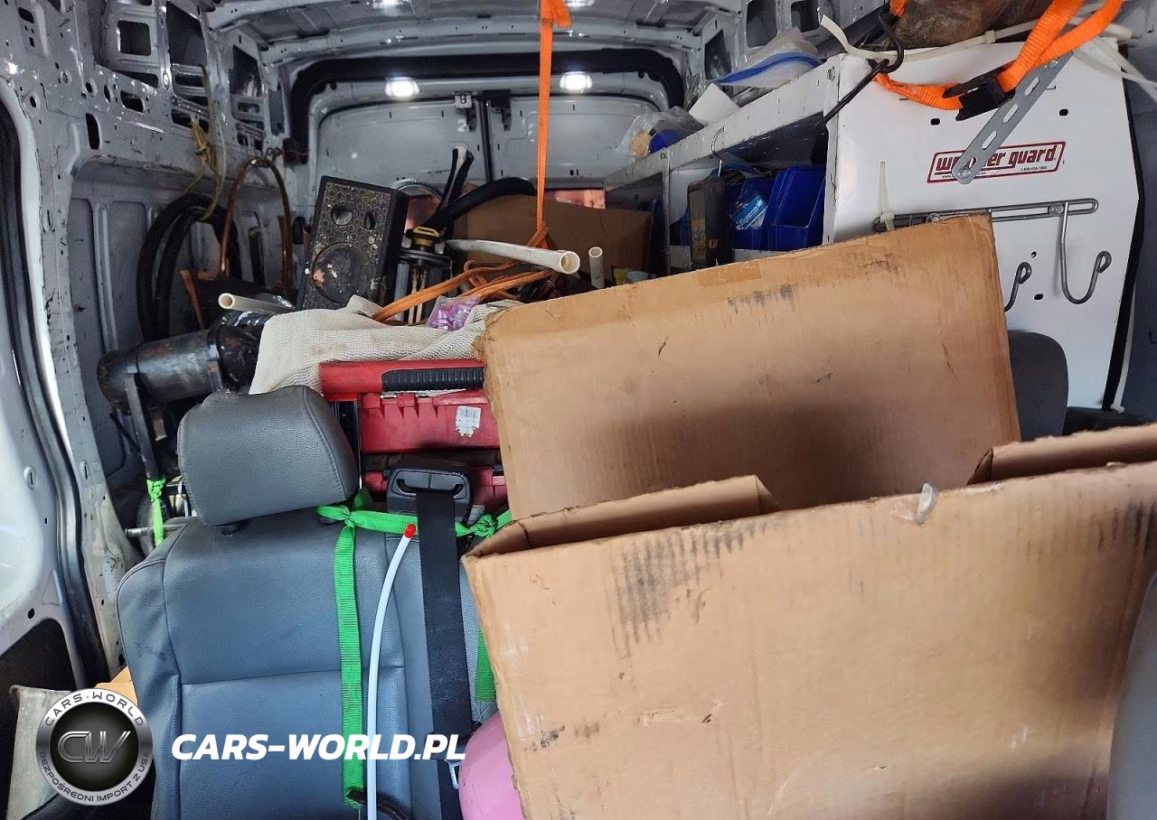 2019 Ford Transit T-250 VIN:1FTYR2XM1KKB15002 - 10