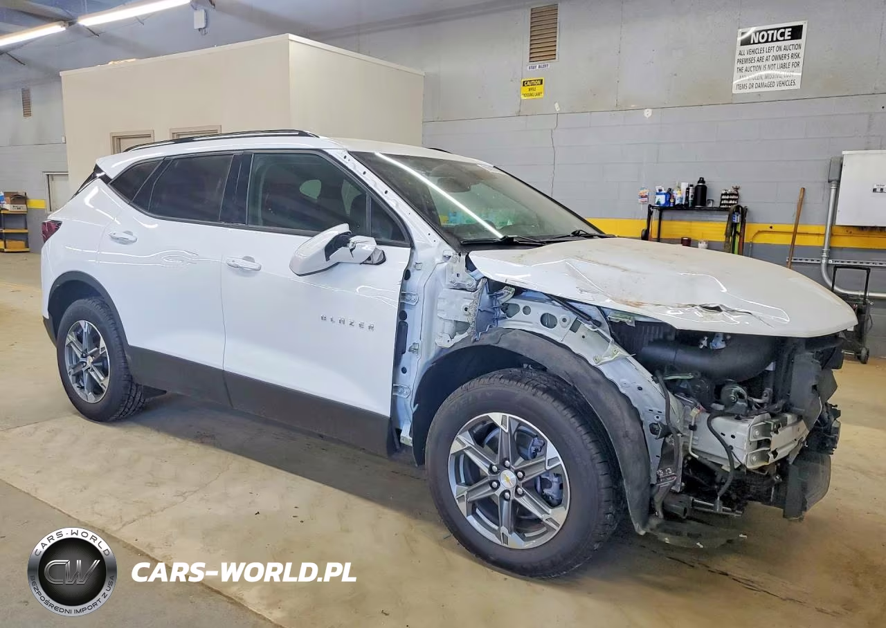 2023 Chevrolet Blazer 2Lt VIN:3GNKBHR4XPS196661 - 4