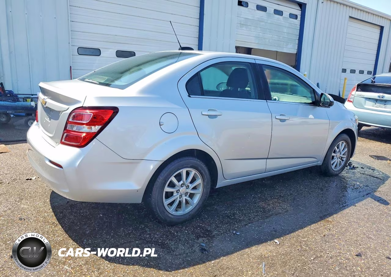 2019 Chevrolet Sonic Lt VIN:1G1JD5SB7K4107930 - 3