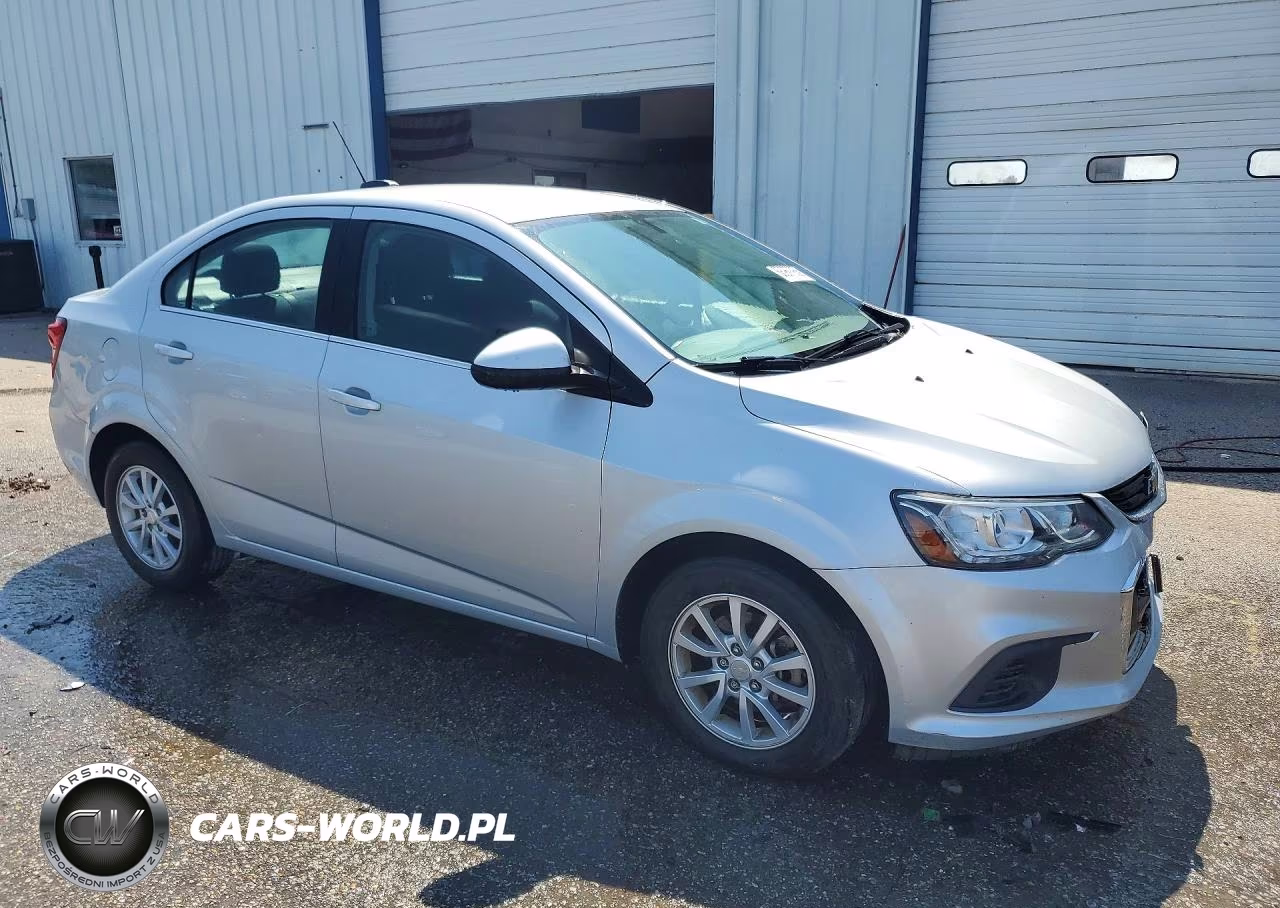 2019 Chevrolet Sonic Lt VIN:1G1JD5SB7K4107930 - 4