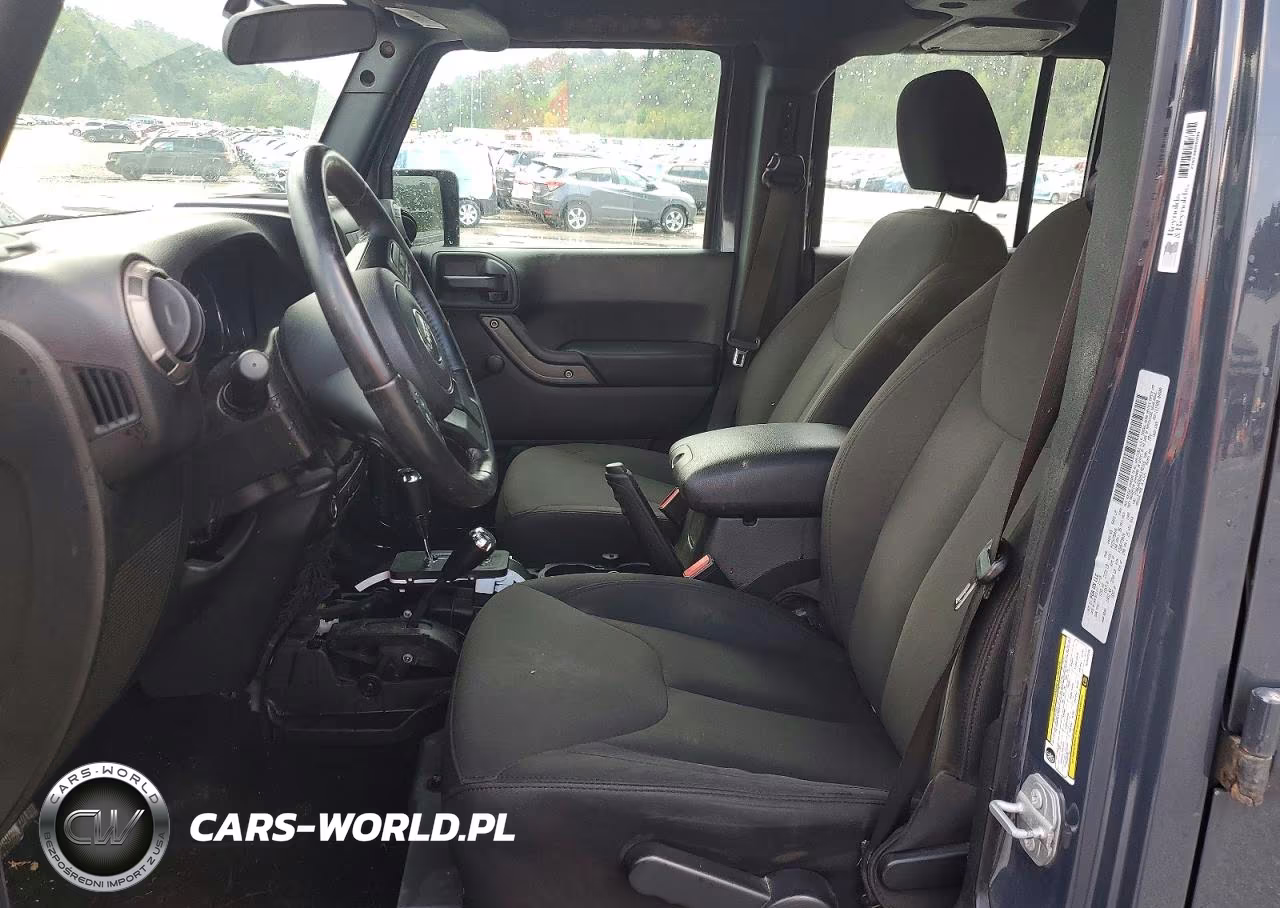 2017 Jeep Wrangler Unlimited Sport VIN:1C4BJWDG3HL542316 - 7