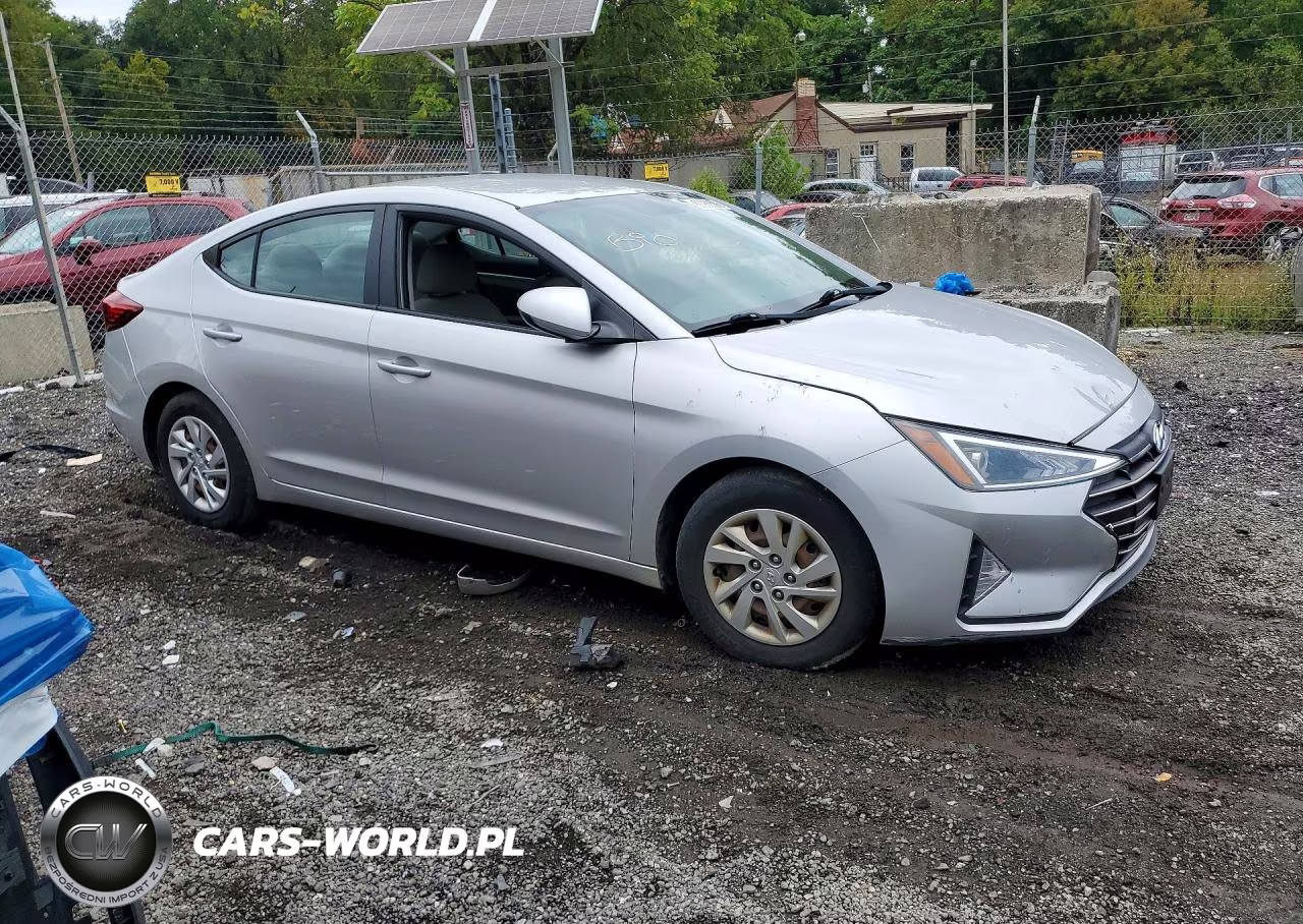 2019 Hyundai Elantra Se VIN:5NPD74LF8KH451235 - 4