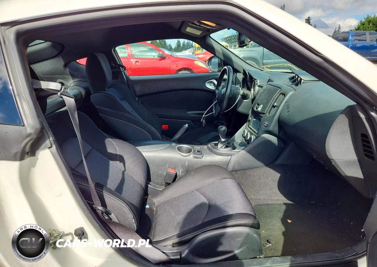 2019 Nissan 370Z Base VIN:JN1AZ4EH8KM421009 - 10