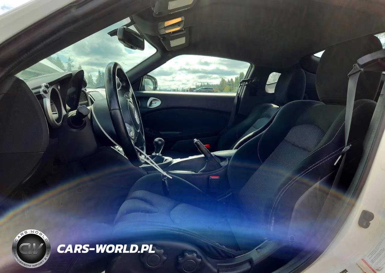 2019 Nissan 370Z Base VIN:JN1AZ4EH8KM421009 - 7
