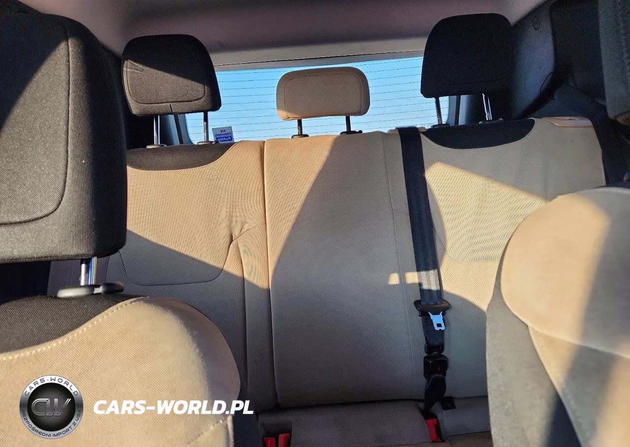 2015 Jeep Renegade Sport VIN:ZACCJAAT0FPB71216 - 10