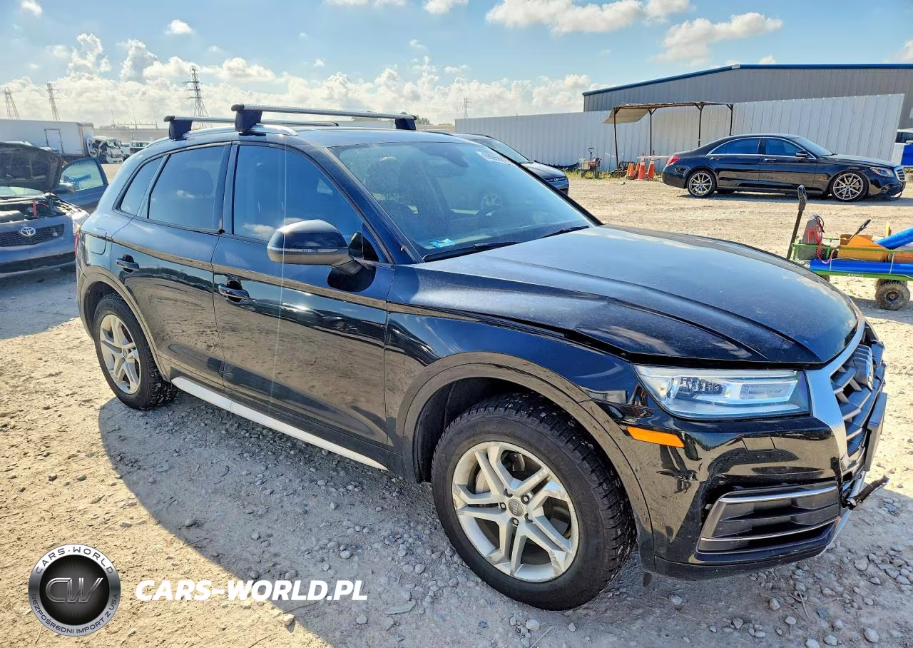 2018 Audi Q5 Premium VIN:WA1ANAFY4J2025184 - 4