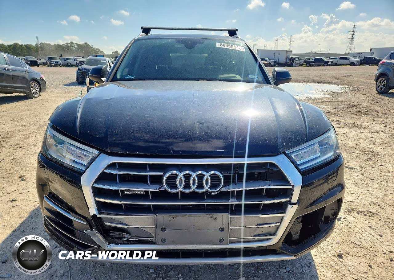 2018 Audi Q5 Premium VIN:WA1ANAFY4J2025184 - 5