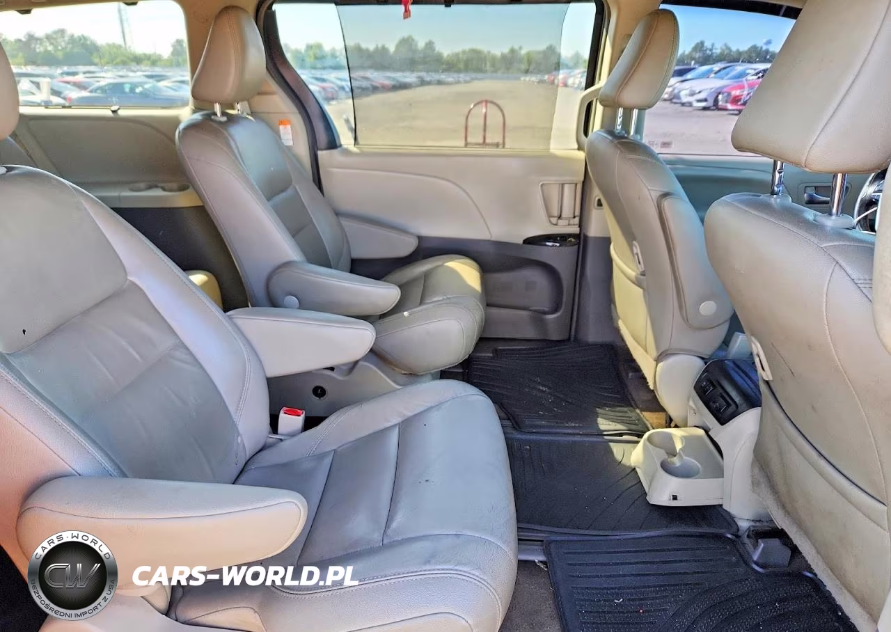2018 Toyota Sienna Xle 7-Passenger VIN:5TDDZ3DC8JS200491 - 11