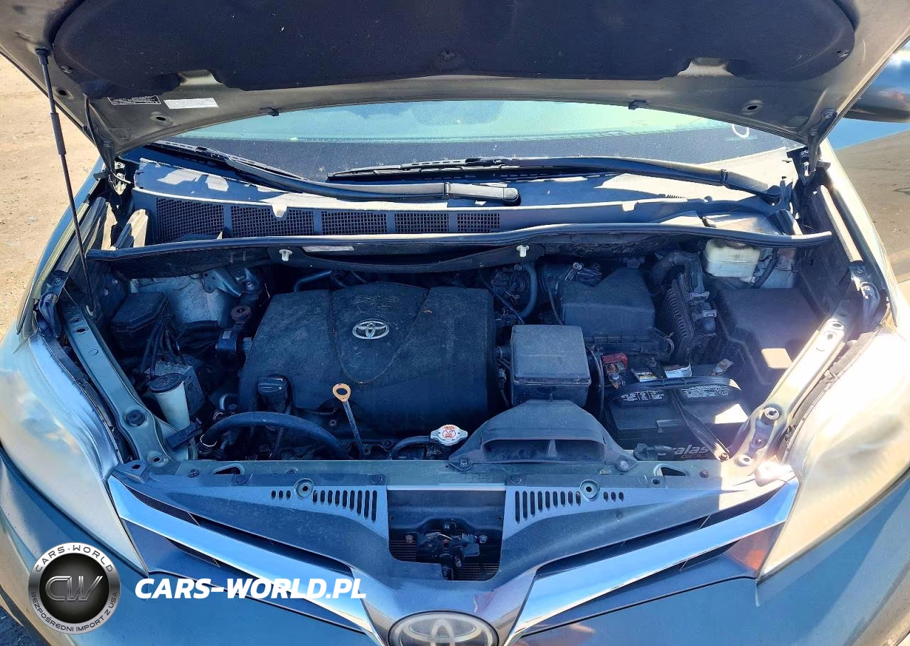 2018 Toyota Sienna Xle 7-Passenger VIN:5TDDZ3DC8JS200491 - 12