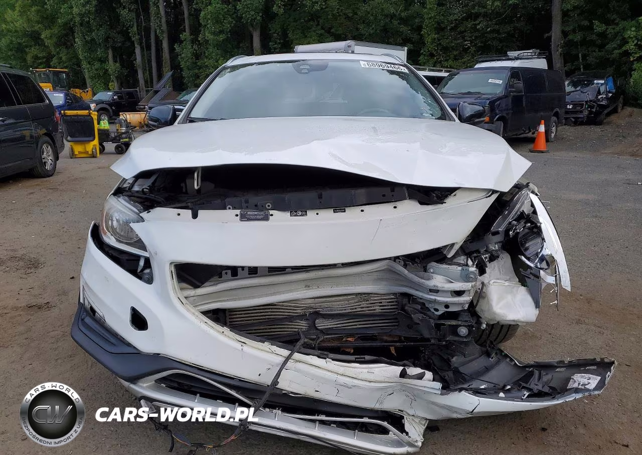2018 Volvo V60 Cross Country Premier VIN:YV440MWK6J2053080 - 5