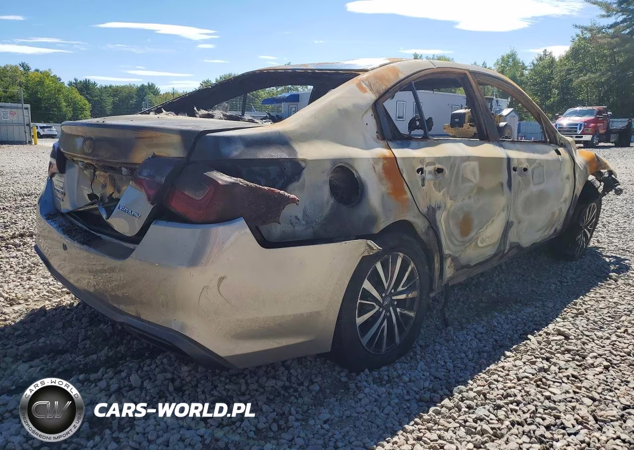 2018 Subaru Legacy 2.5I Premium VIN:4S3BNAF63J3039337 - 3