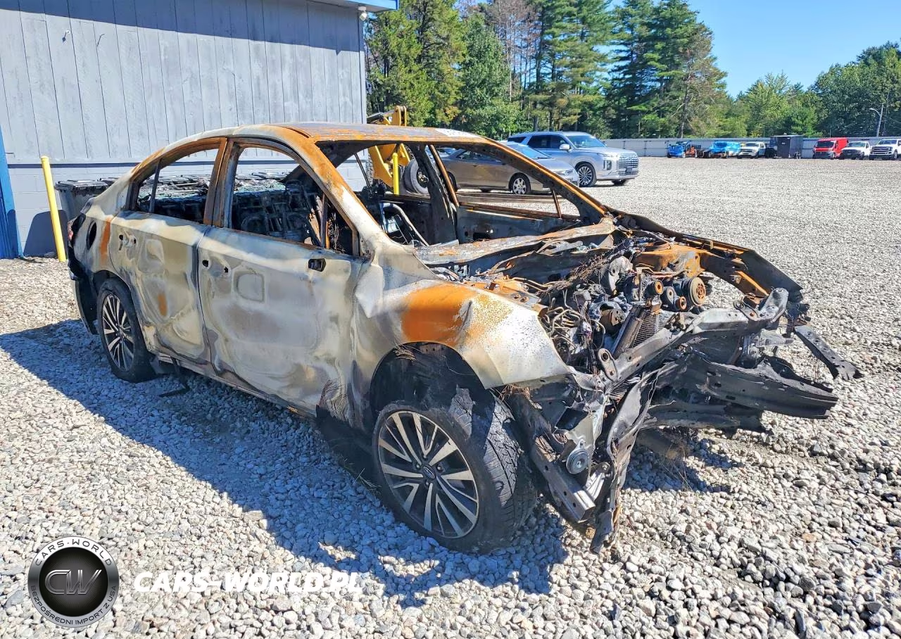 2018 Subaru Legacy 2.5I Premium VIN:4S3BNAF63J3039337 - 4