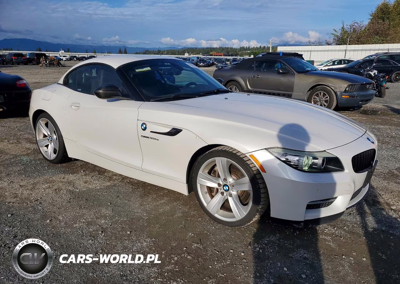 2012 BMW Z4 Sdrive35Is VIN:WBALM1C5XCE633740 - 4