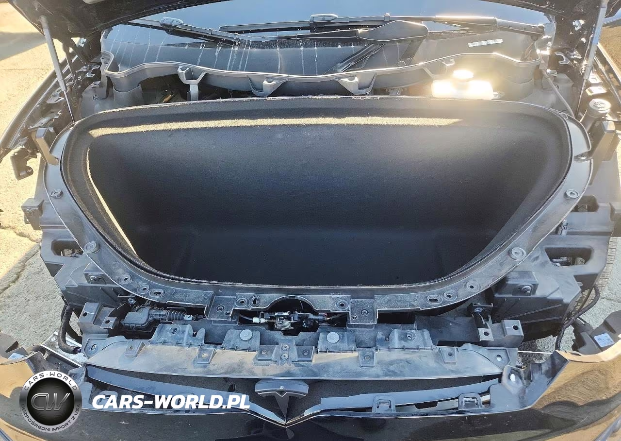 2022 Tesla Model X VIN:7SAXCAE54NF349786 - 11