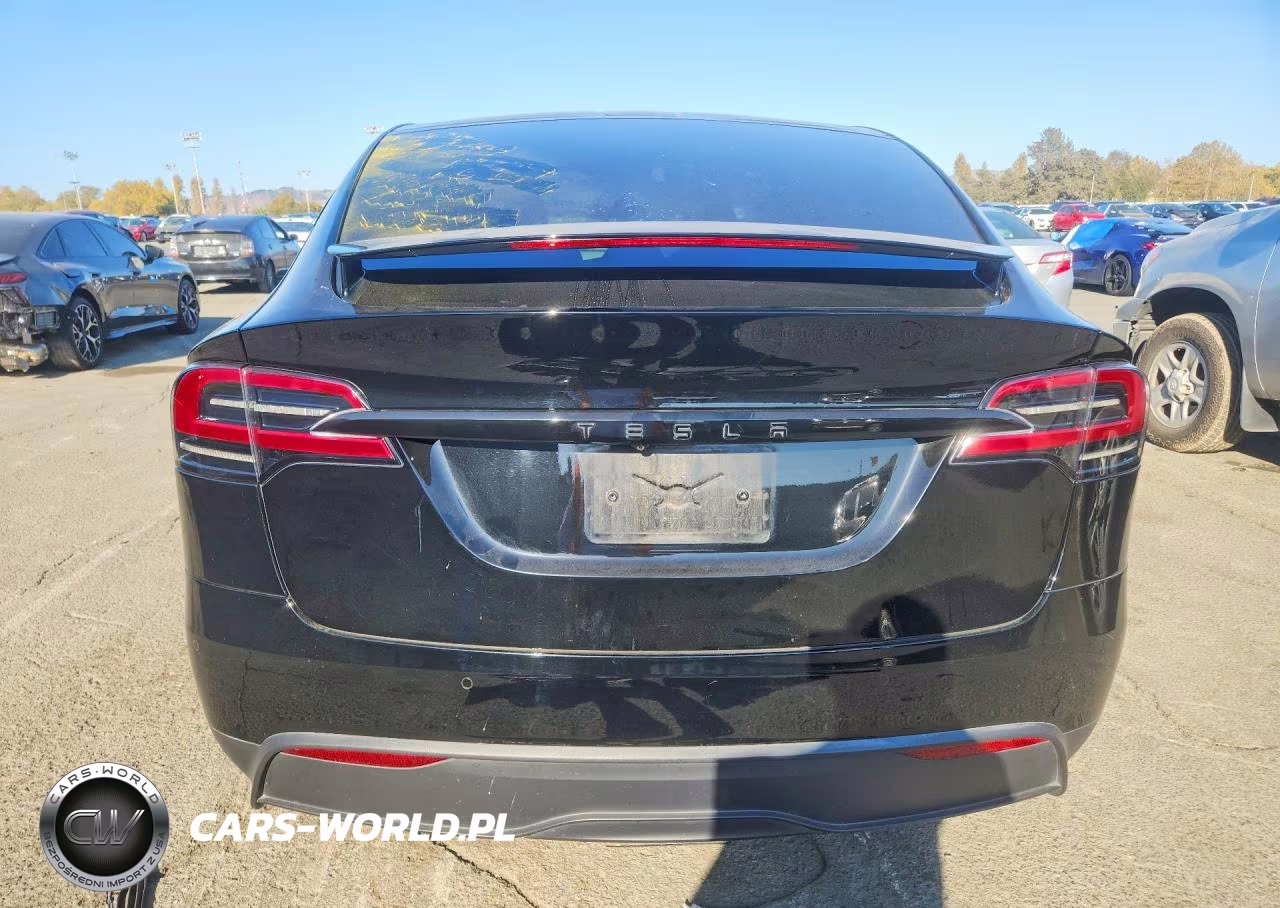 2022 Tesla Model X VIN:7SAXCAE54NF349786 - 6