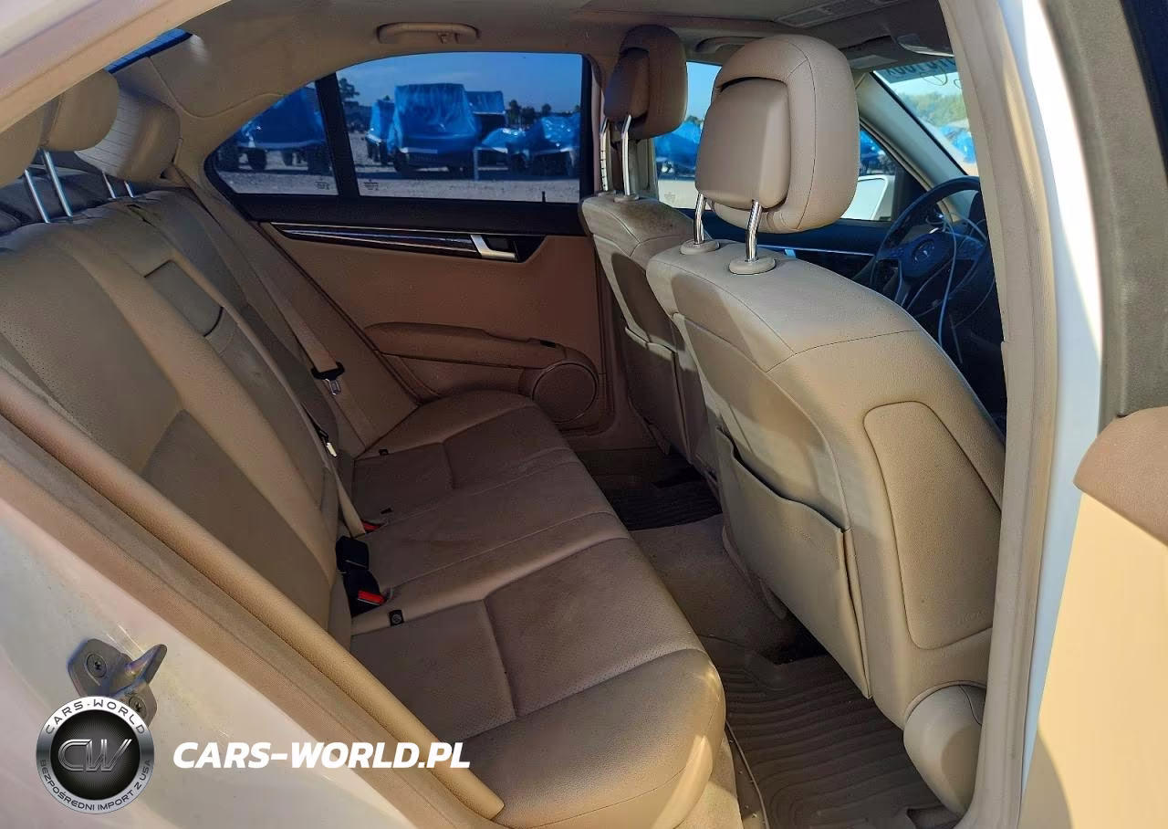2013 Mercedes-Benz C 250 VIN:WDDGF4HB0DR241672 - 10