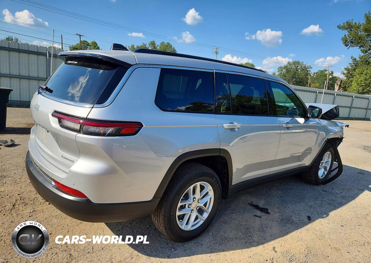 2025 Jeep Grand Cherokee L Laredo VIN:1C4RJJAG9S8676294 - 3