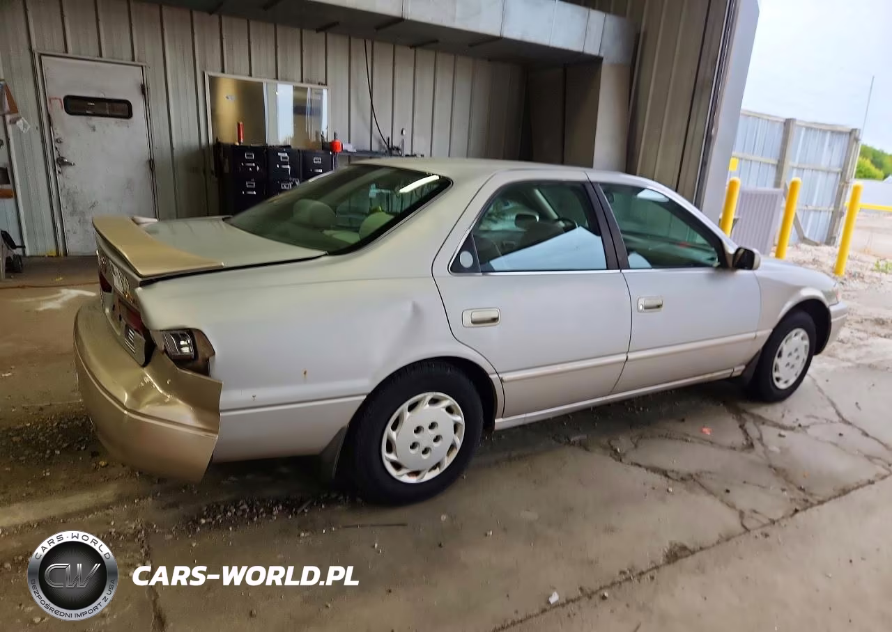 1997 Toyota Camry Le VIN:4T1BG22K4VU121690 - 3