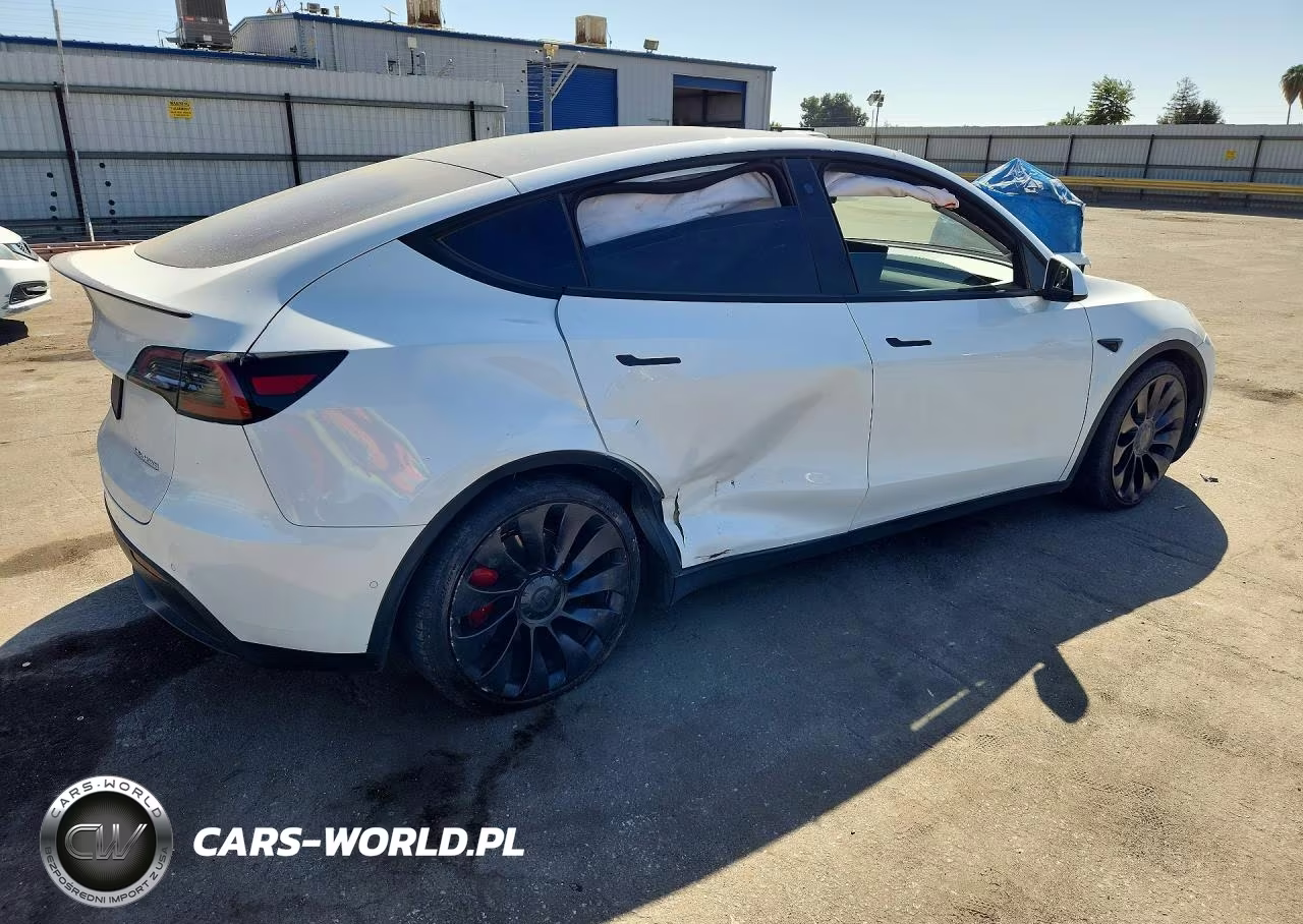 2022 Tesla Model Y VIN:7SAYGDEF6NF389208 - 3