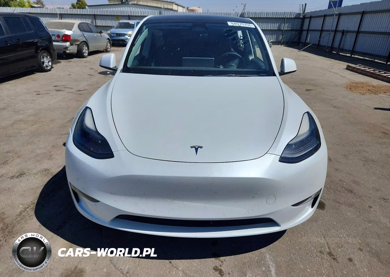 2022 Tesla Model Y VIN:7SAYGDEF6NF389208 - 5