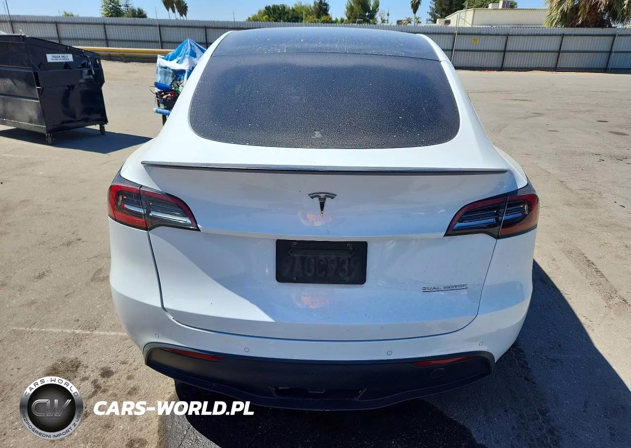 2022 Tesla Model Y VIN:7SAYGDEF6NF389208 - 6