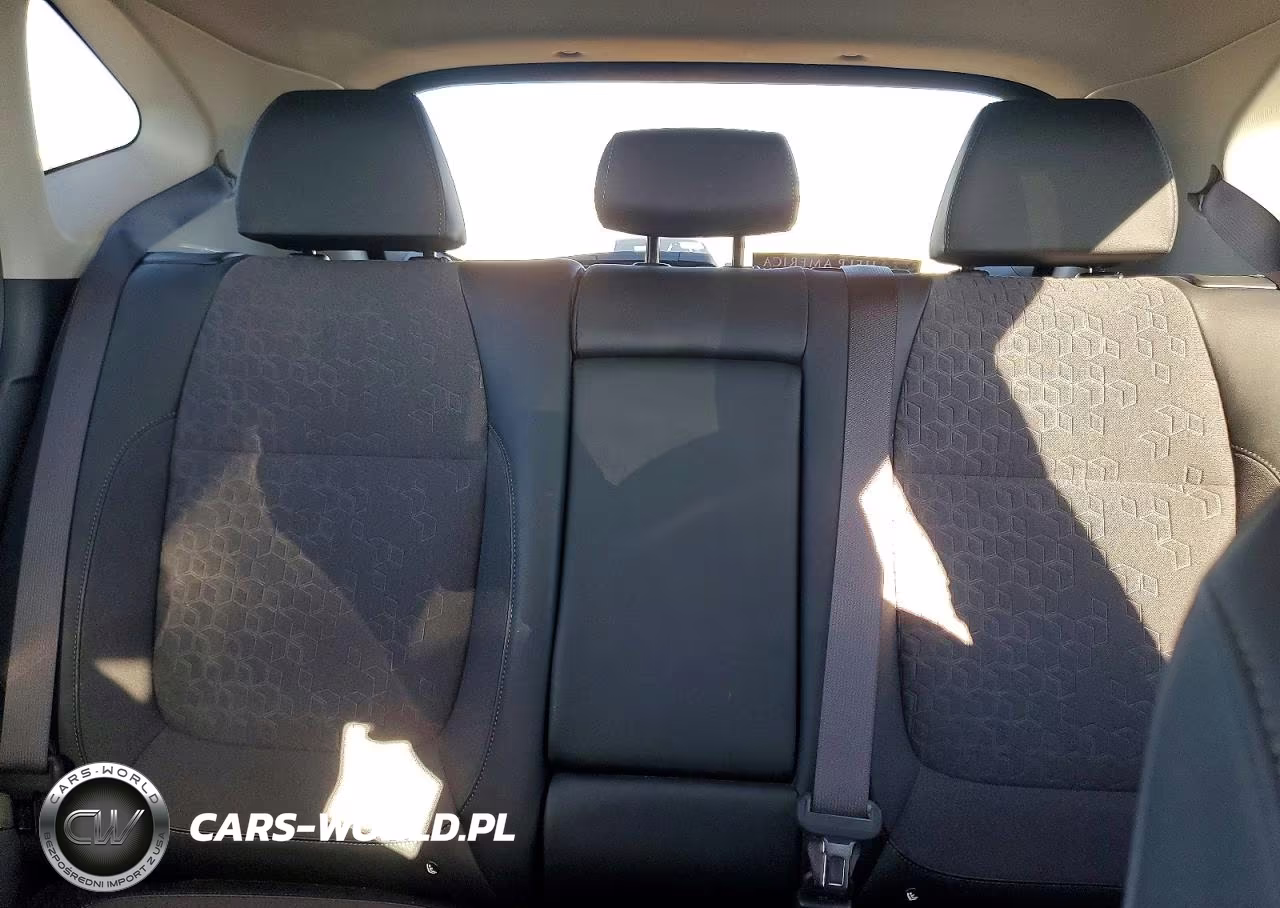 2025 Kia Seltos S VIN:KNDEUCAAXS7807641 - 10