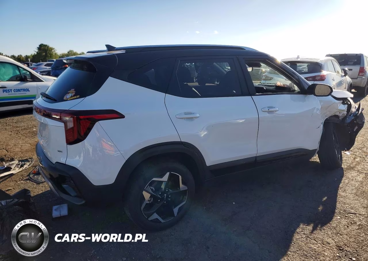 2025 Kia Seltos S VIN:KNDEUCAAXS7807641 - 3