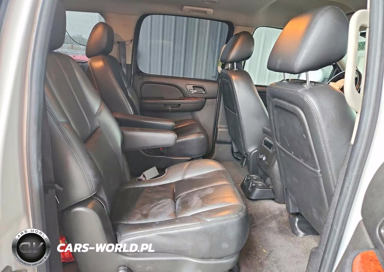 2013 Chevrolet Suburban K1500 Lt VIN:1GNSKJE70DR277321 - 10